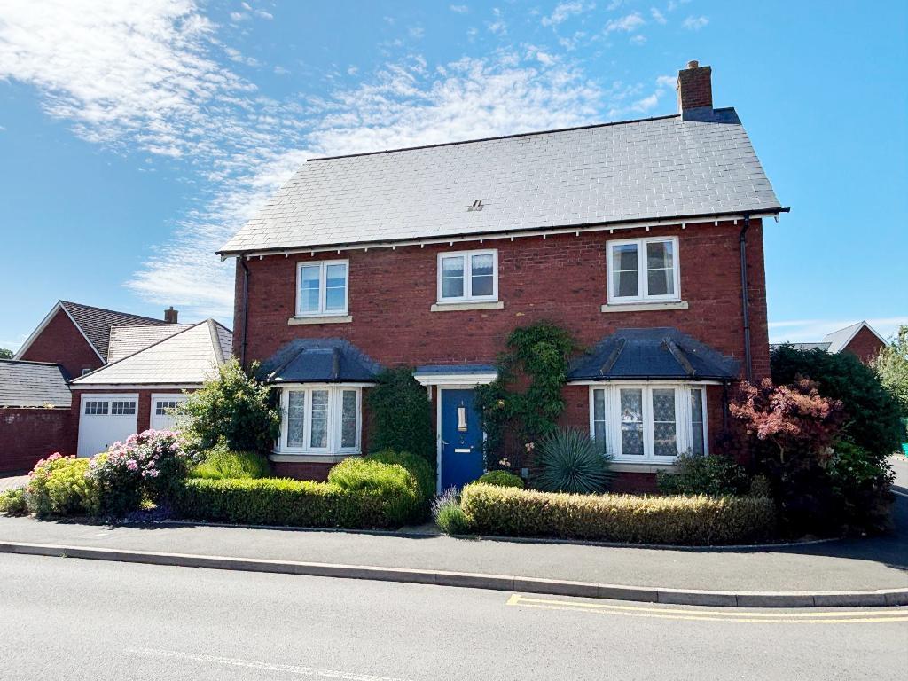 Gras Close, Bretforton, Evesham, WR11 7JP